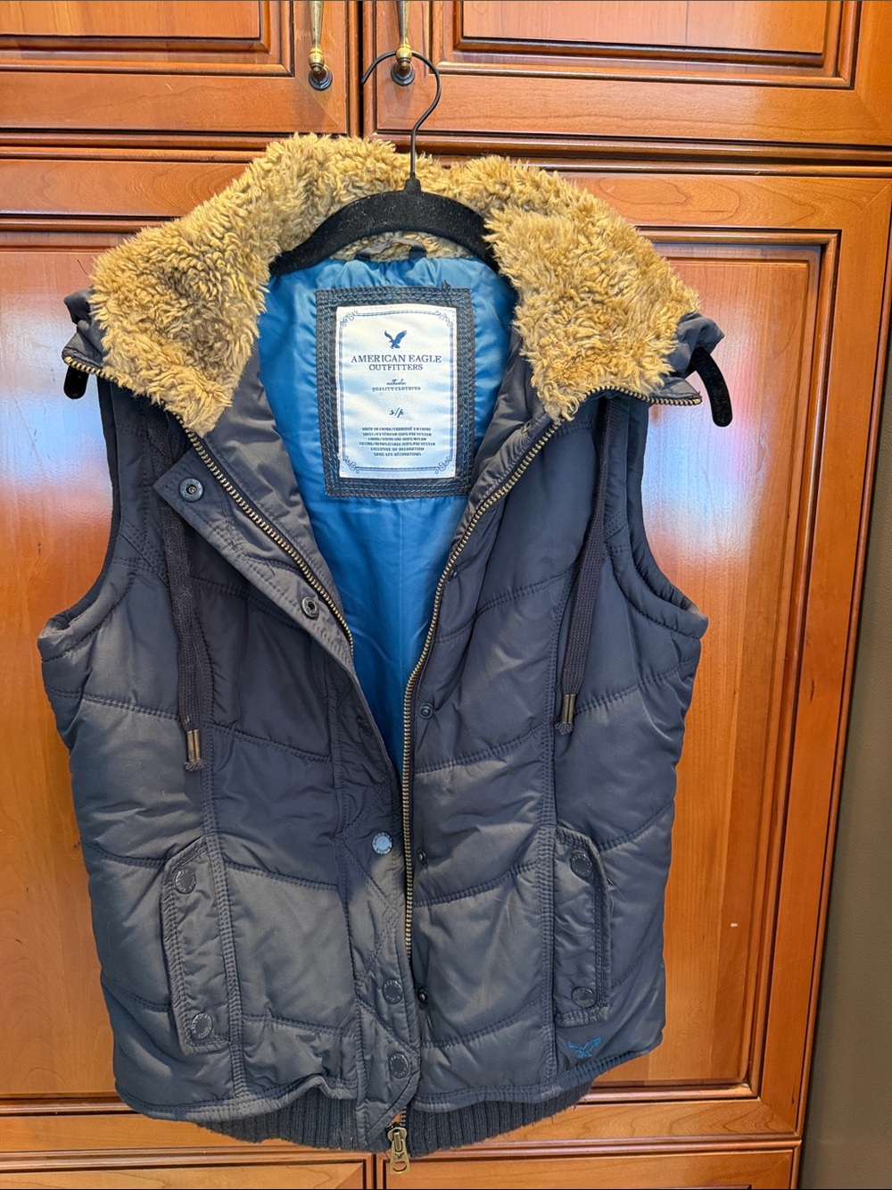 American Eagle Outfitters Navy Vest with Tan Faux Fur Hood